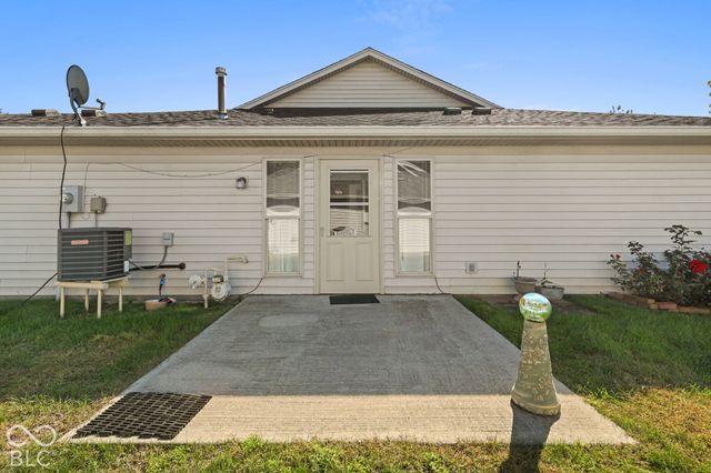 1320 Swan Drive, Franklin, IN 46131