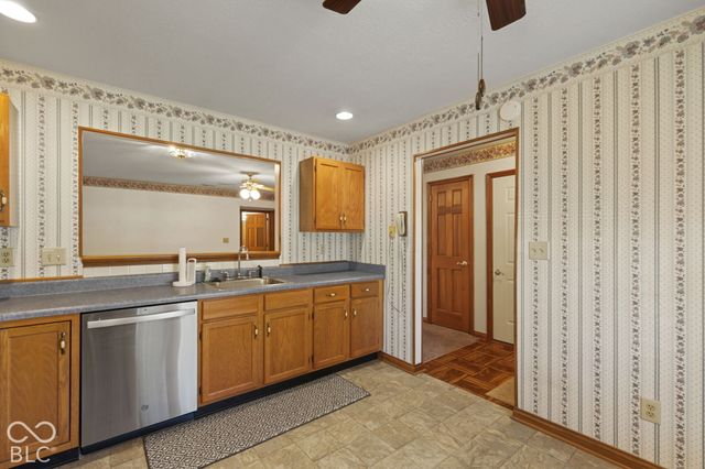 1320 Swan Drive, Franklin, IN 46131