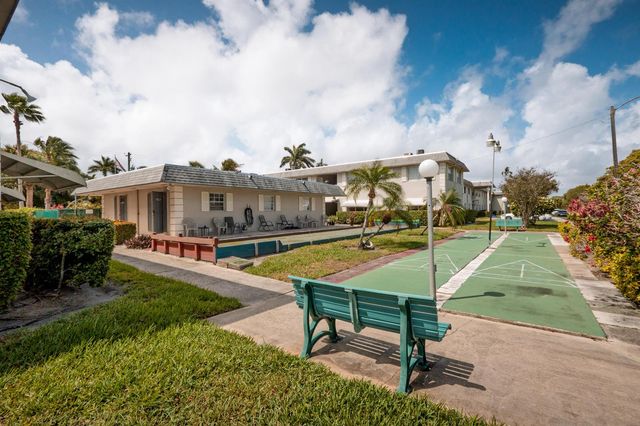 1520 Mckinley Street 215e, Hollywood, FL 33020