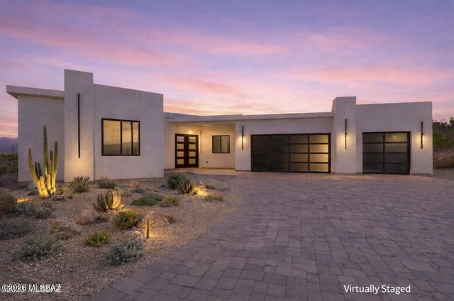 1786 Peralta Court, Rio Rico, AZ 85648