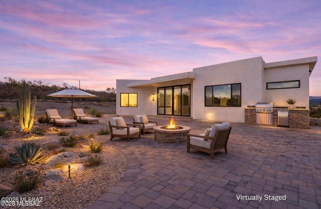 1786 Peralta Court, Rio Rico, AZ 85648