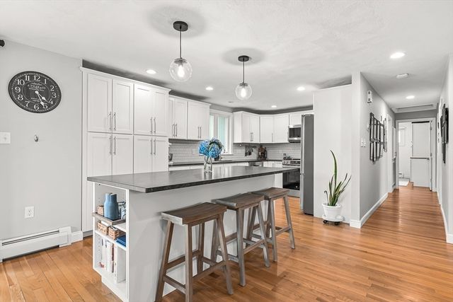 11 Carriage Lane, Winchester, MA 01890