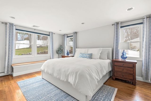 11 Carriage Lane, Winchester, MA 01890