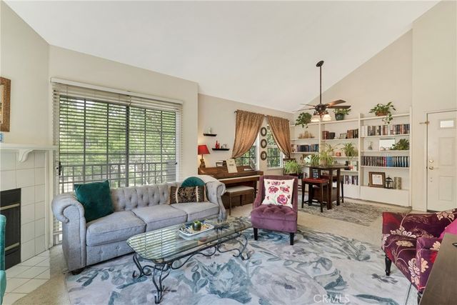 24107 Del Monte, Valencia, CA 91355
