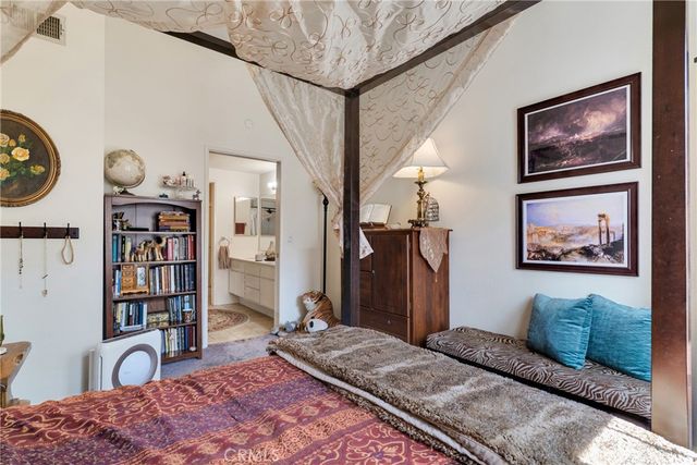 24107 Del Monte, Valencia, CA 91355