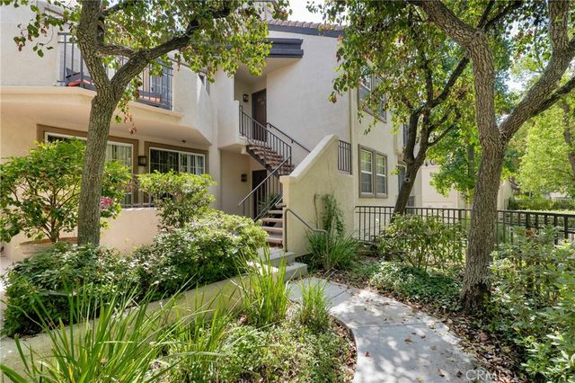 24107 Del Monte, Valencia, CA 91355