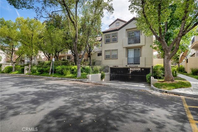 24107 Del Monte, Valencia, CA 91355