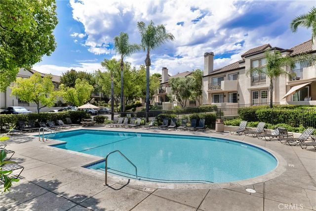 24107 Del Monte, Valencia, CA 91355