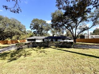 11332 Highcrest Drive, Conroe, TX 77303