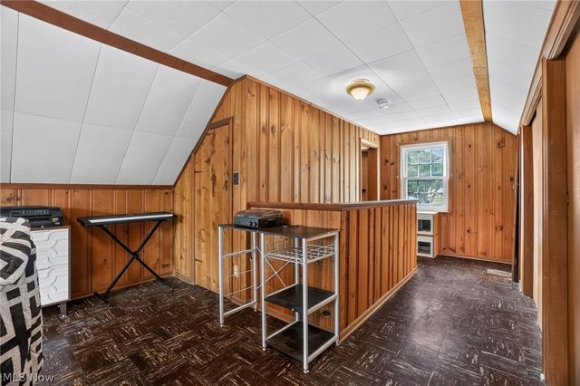 2492 24th Street, Cuyahoga Falls, OH 44223