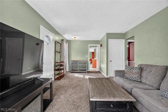 2492 24th Street, Cuyahoga Falls, OH 44223