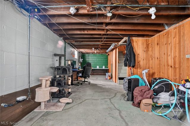 2492 24th Street, Cuyahoga Falls, OH 44223