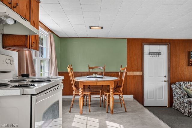 2492 24th Street, Cuyahoga Falls, OH 44223