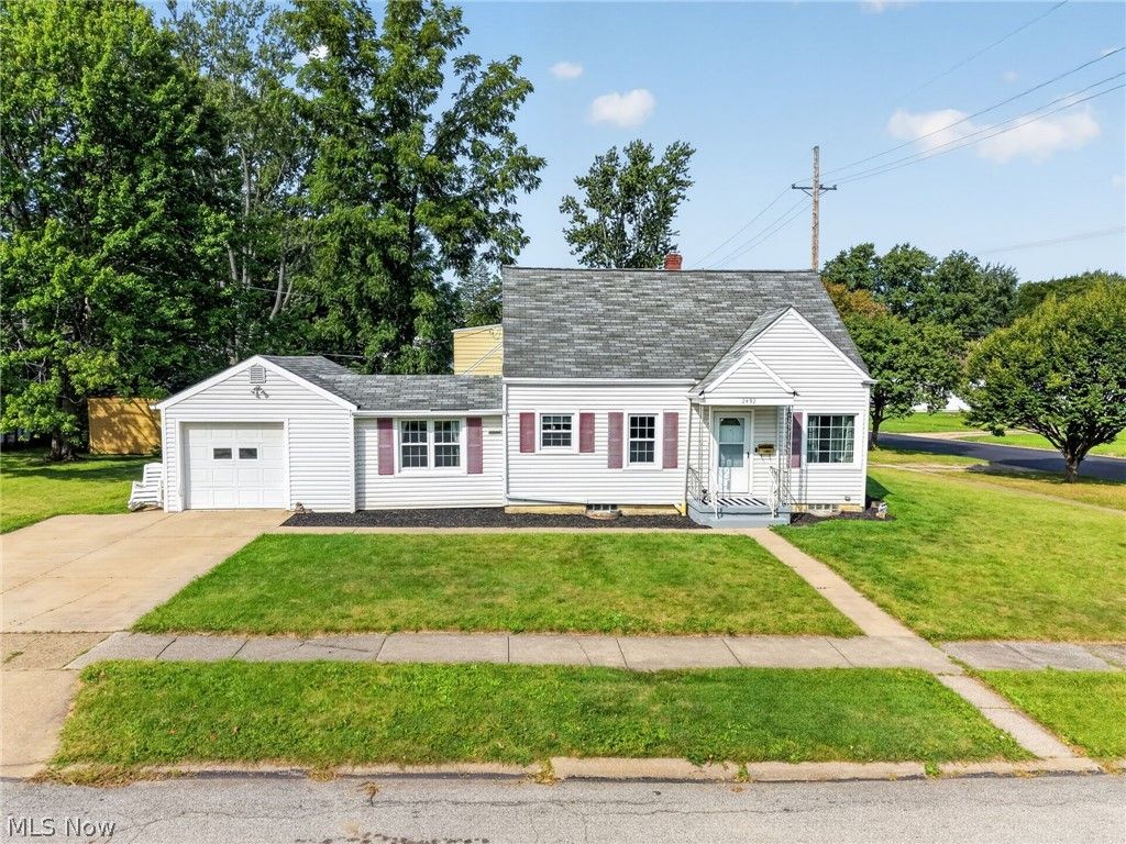 2492 24th Street, Cuyahoga Falls, OH 44223