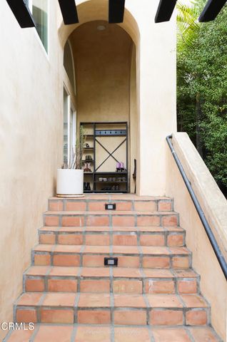 270 Valley Road, Oak View, CA 93022