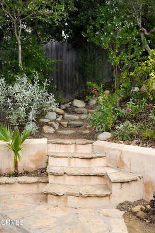 270 Valley Road, Oak View, CA 93022