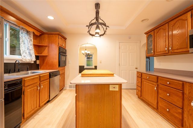 5 Carothers Way, Lincoln Boro, PA 15037