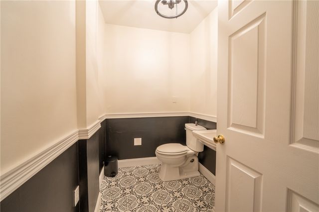 5 Carothers Way, Lincoln Boro, PA 15037