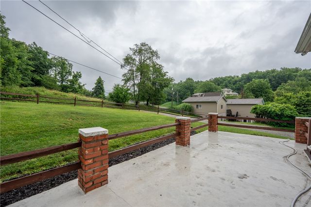 5 Carothers Way, Lincoln Boro, PA 15037
