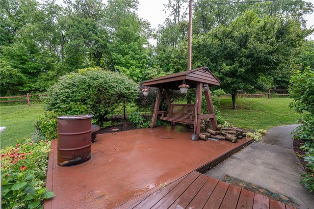 5 Carothers Way, Lincoln Boro, PA 15037
