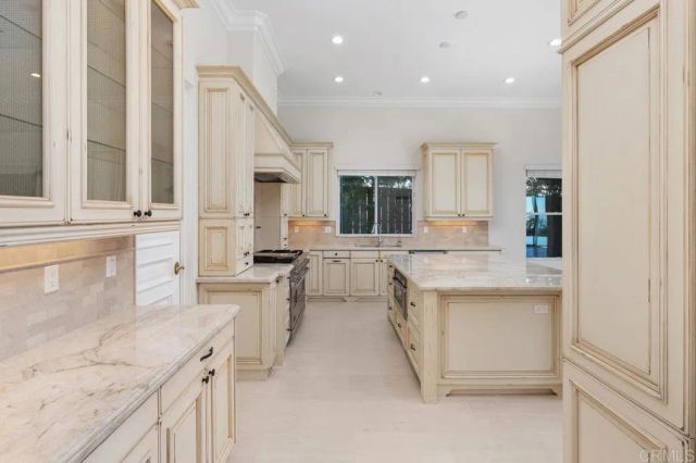 5971 La Jolla Mesa Drive, La Jolla, CA 92037