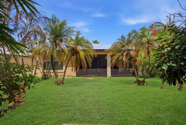 72 Mediterranean Boulevard E, Port St. Lucie, FL 34952