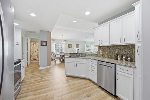 72 Mediterranean Boulevard E, Port St. Lucie, FL 34952