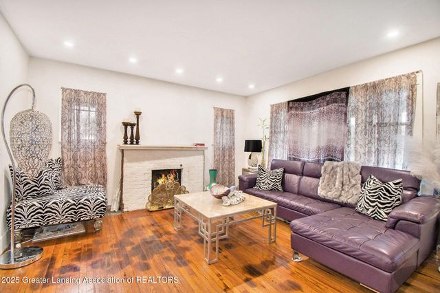 922 Michigan Avenue, East Lansing, MI 48823