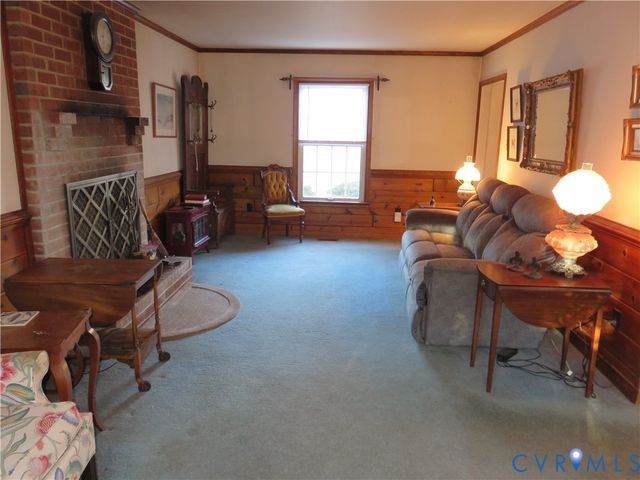 8225 S Mayfield Ln, Mechanicsville, VA 23111