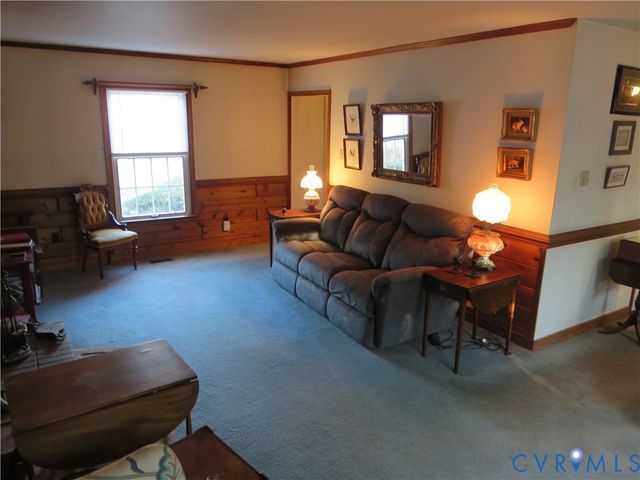 8225 S Mayfield Ln, Mechanicsville, VA 23111