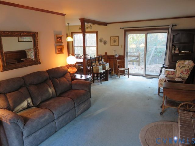 8225 S Mayfield Ln, Mechanicsville, VA 23111