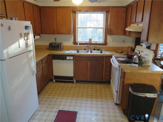 8225 S Mayfield Ln, Mechanicsville, VA 23111