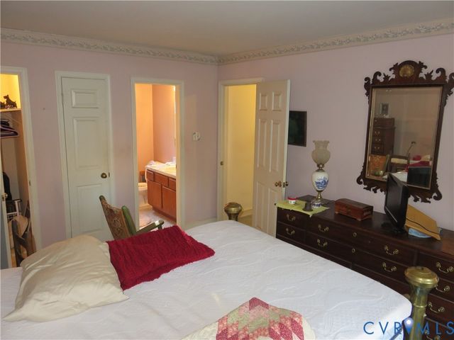 8225 S Mayfield Ln, Mechanicsville, VA 23111