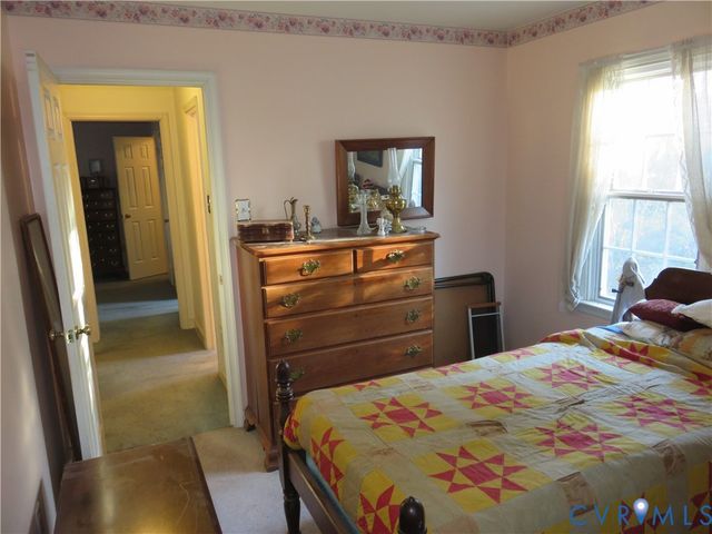 8225 S Mayfield Ln, Mechanicsville, VA 23111