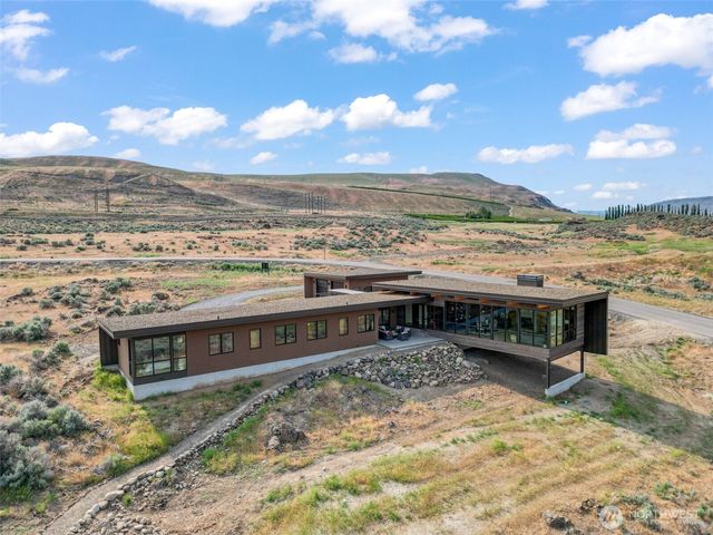 671 Ravens Home Ln Lot 7, Malaga, WA 98828