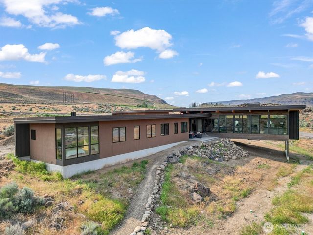 671 Ravens Home Ln Lot 7, Malaga, WA 98828