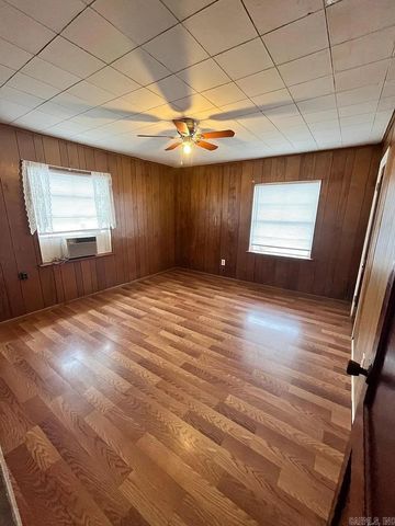 839-841 Watkins Street, Conway, AR 72034