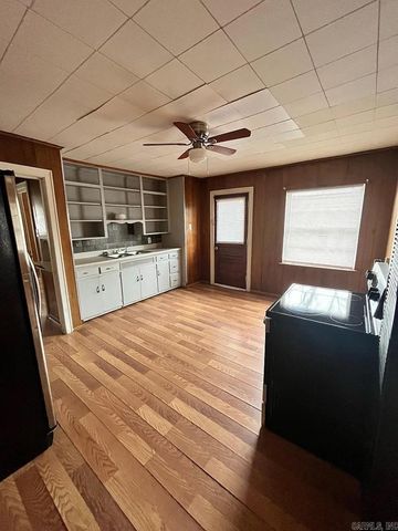 839-841 Watkins Street, Conway, AR 72034