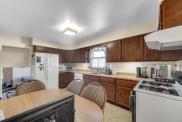 6156 Gaston Avenue, Portage, IN 46368