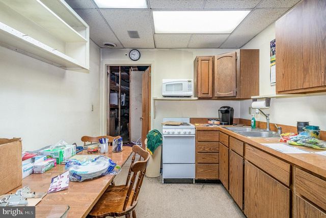 301 E LOUTHER STREET, Carlisle, PA 17013