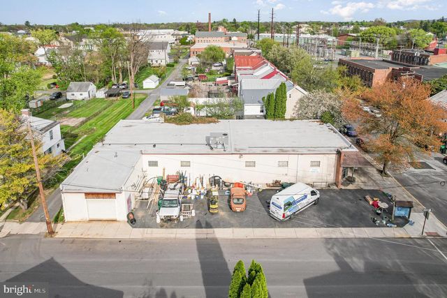 301 E LOUTHER STREET, Carlisle, PA 17013