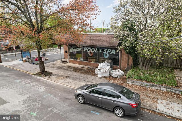 301 E LOUTHER STREET, Carlisle, PA 17013