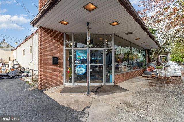 301 E LOUTHER STREET, Carlisle, PA 17013