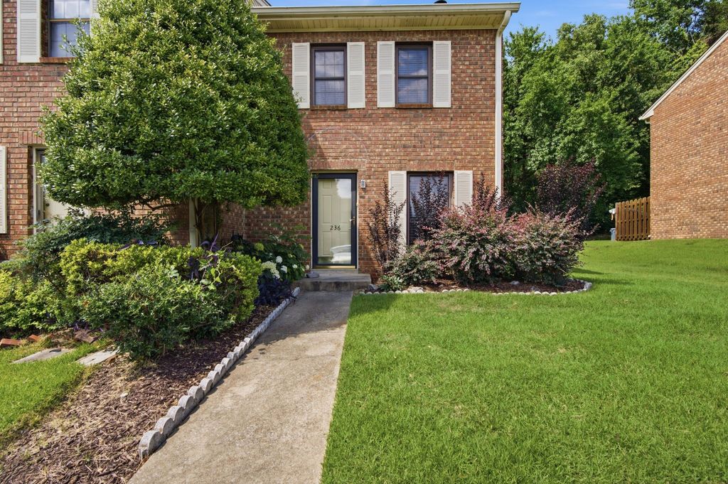 236 Thistle Ln, Hermitage, TN 37076