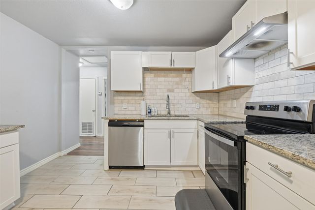 1818 Reever Street, Arlington, TX 76010