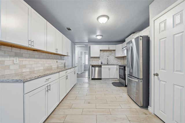 1818 Reever Street, Arlington, TX 76010