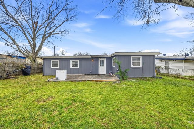 1818 Reever Street, Arlington, TX 76010