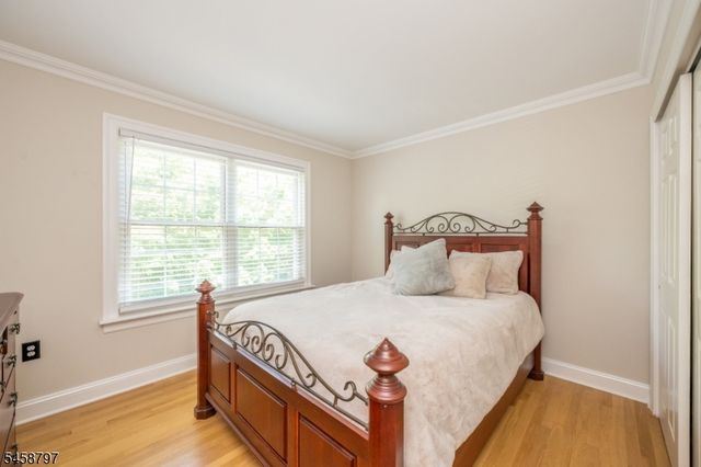 26 Whimble Ct, Wayne Twp., NJ 07470
