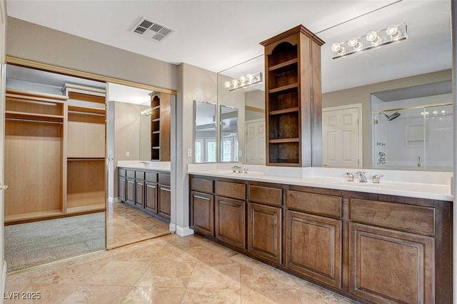 11241 Pentland Downs Street, Las Vegas, NV 89141