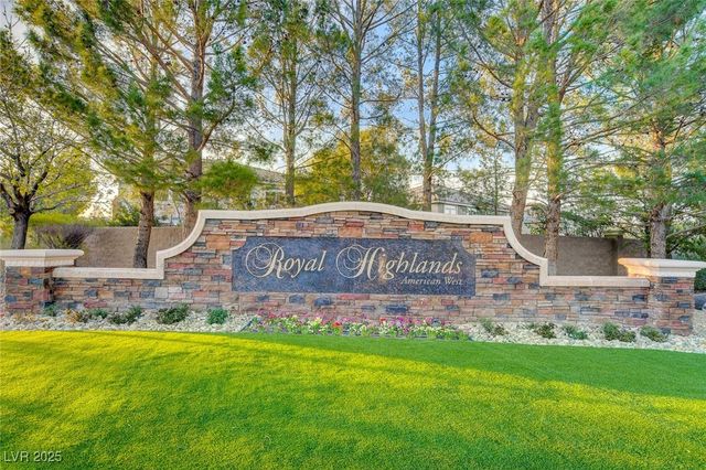 11241 Pentland Downs Street, Las Vegas, NV 89141